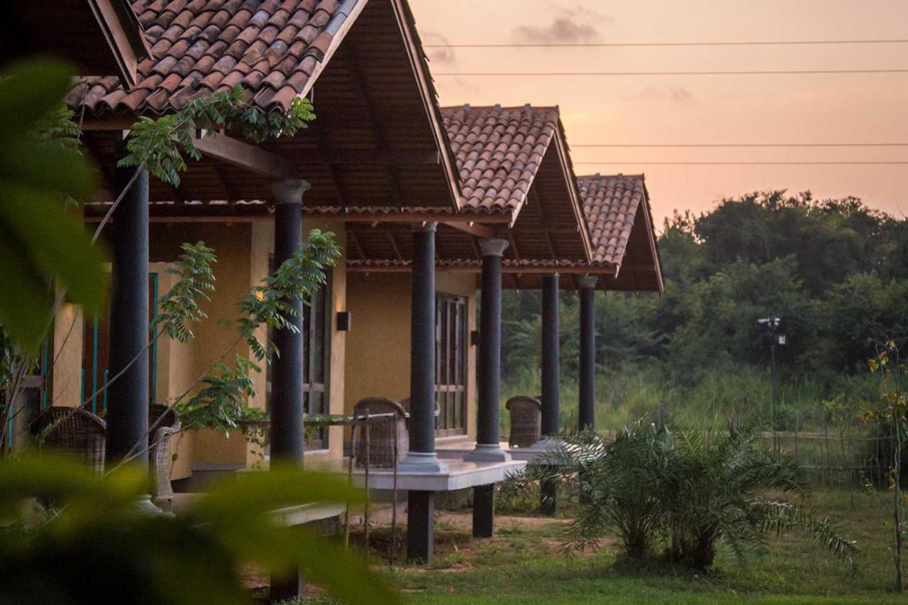 סיגירייה Kumbukgaha Villa מראה חיצוני תמונה